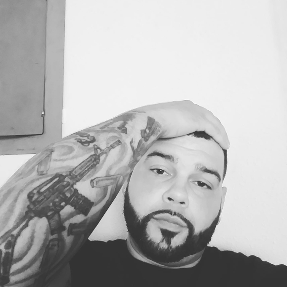 Meet your Posher, Joshua - Picture 1 of 1